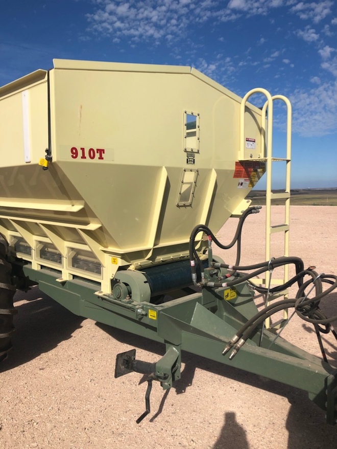 2017 Marshall 910t Multi Spreader Machinery & Equipment